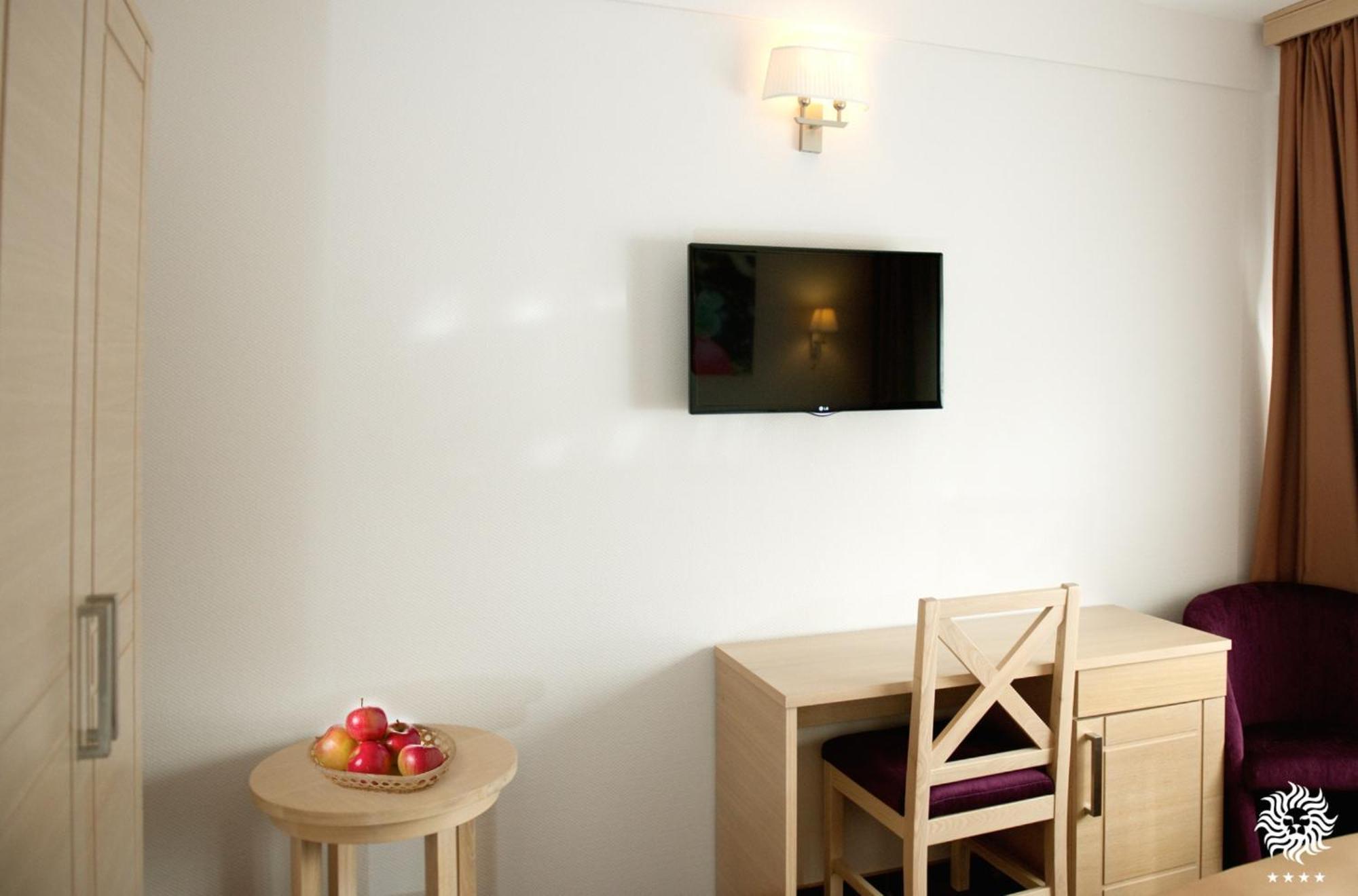 Hotel Leon & Spa Arad Eksteriør billede